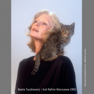 Beata Tyszkiewicz and cat Raffi Warsaw 1992